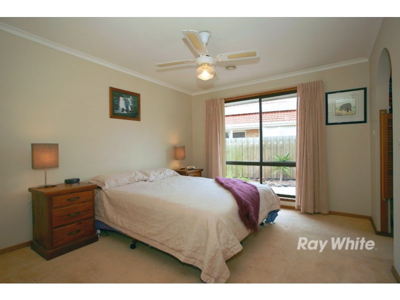 74 Clairmont Avenue, Cranbourne VIC 3977