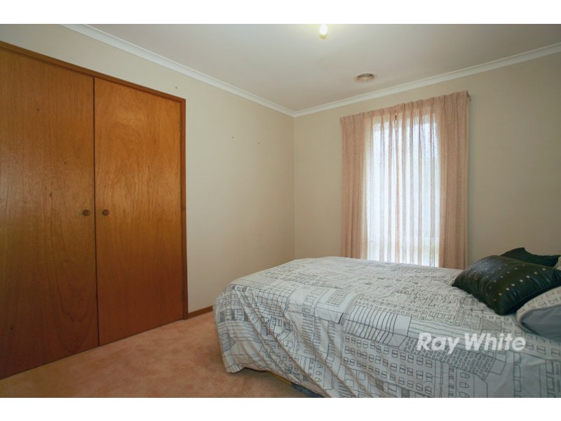 74 Clairmont Avenue, Cranbourne VIC 3977