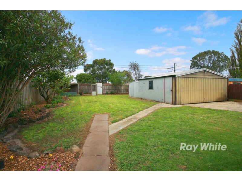 74 Clairmont Avenue, Cranbourne VIC 3977