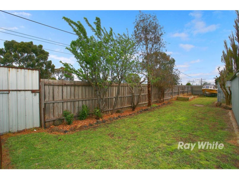 74 Clairmont Avenue, Cranbourne VIC 3977
