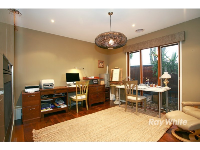 20 Biscay Grove, Lyndhurst VIC 3975