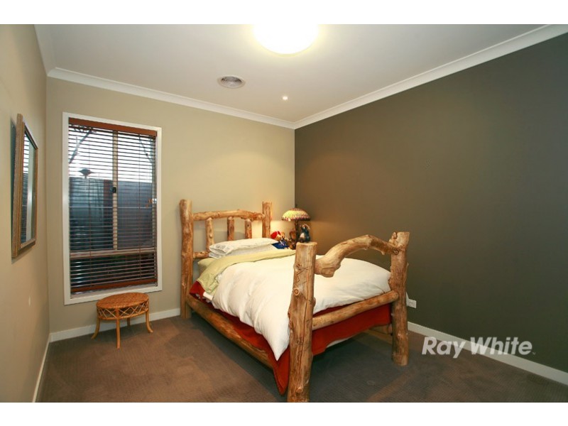 20 Biscay Grove, Lyndhurst VIC 3975