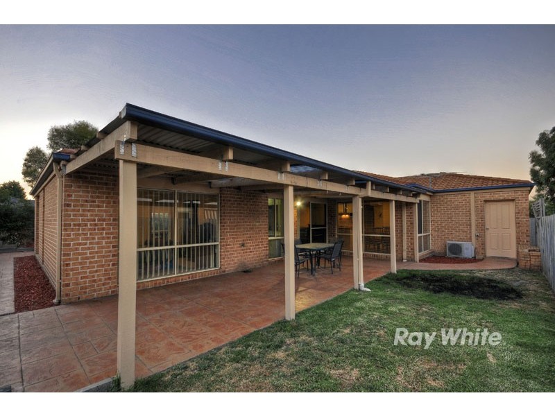 37 Central Parkway, Cranbourne West VIC 3977