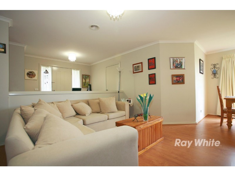5 Aztec Place, Cranbourne VIC 3977