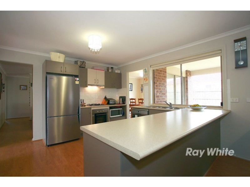 5 Aztec Place, Cranbourne VIC 3977