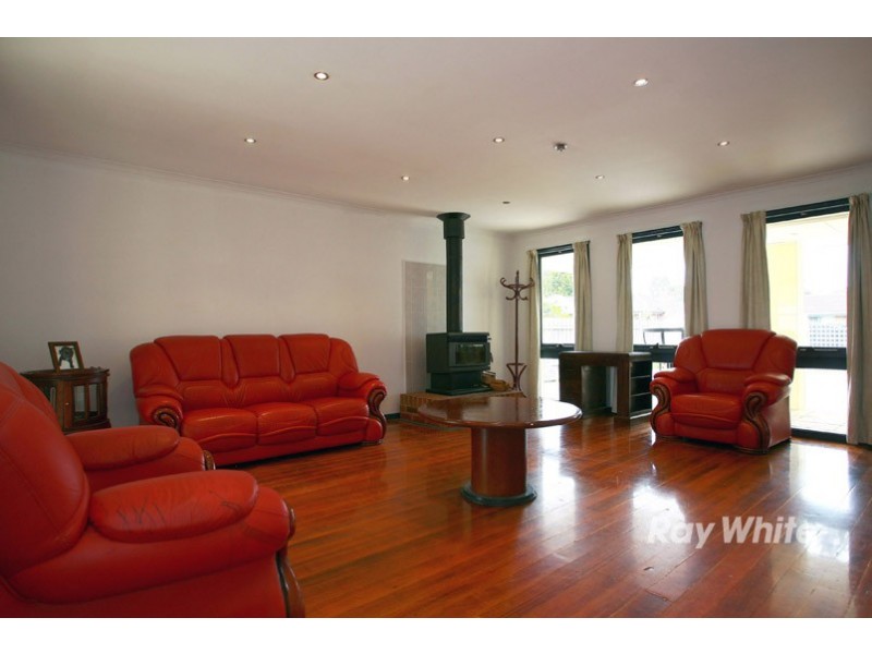 41 Fenfield Street, Cranbourne VIC 3977