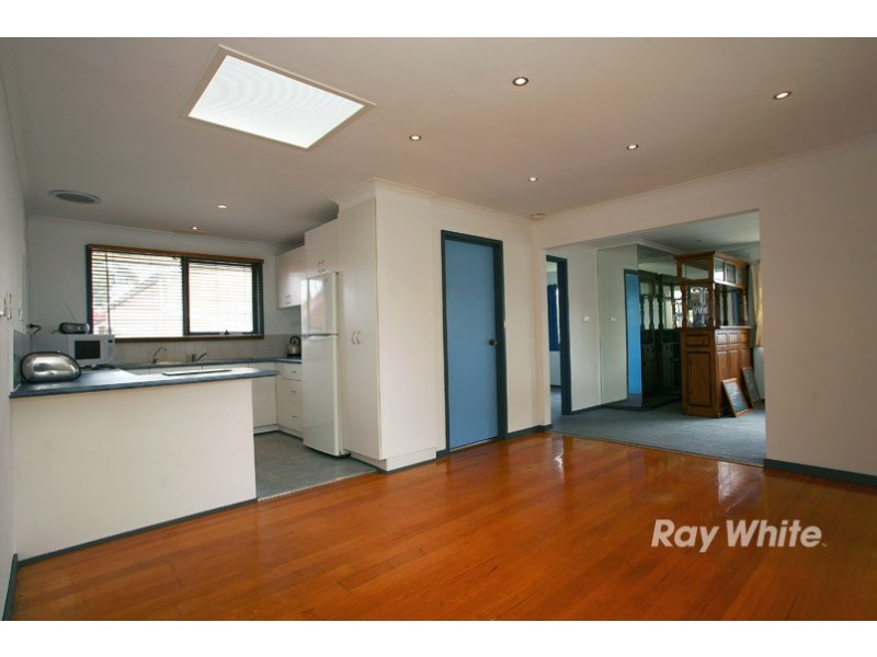 41 Fenfield Street, Cranbourne VIC 3977