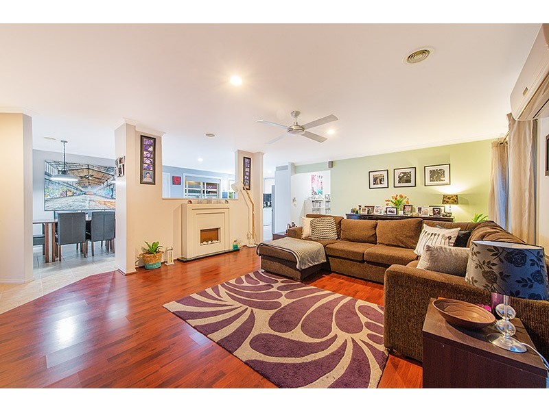 9 Landau Court, Cranbourne North VIC 3977