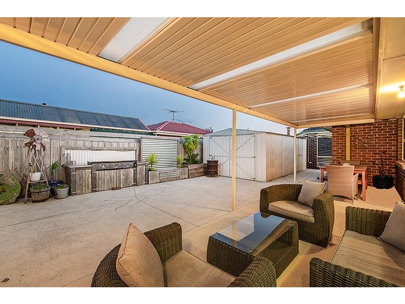 9 Landau Court, Cranbourne North VIC 3977