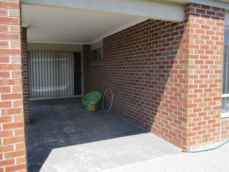 48 Ardent Crescent, Cranbourne East VIC 3977