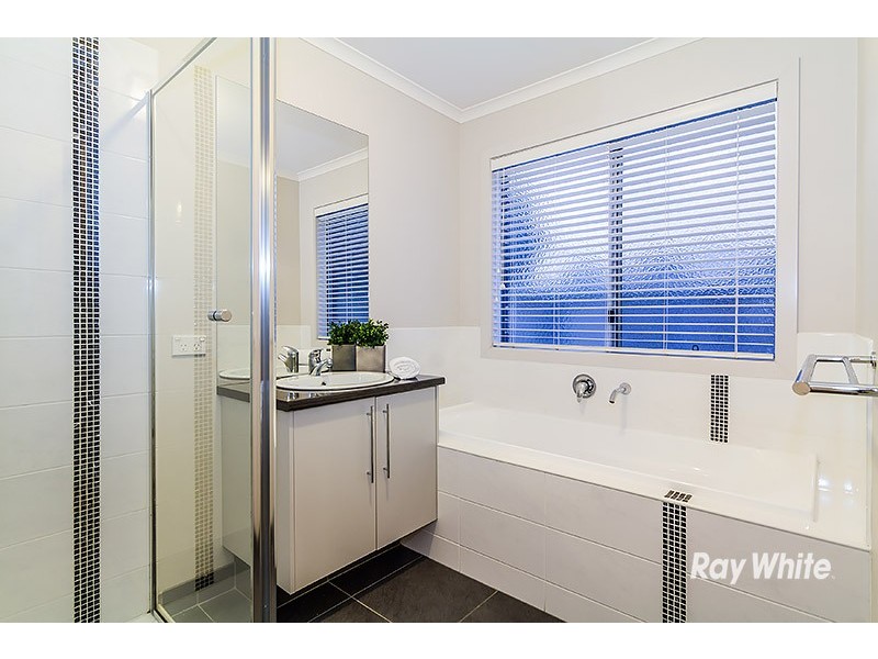 147 Aylmer Road, Lyndhurst VIC 3975