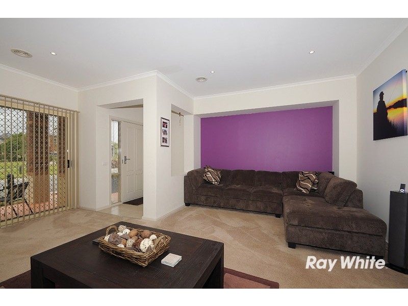 47 Kirren Close, Cranbourne VIC 3977