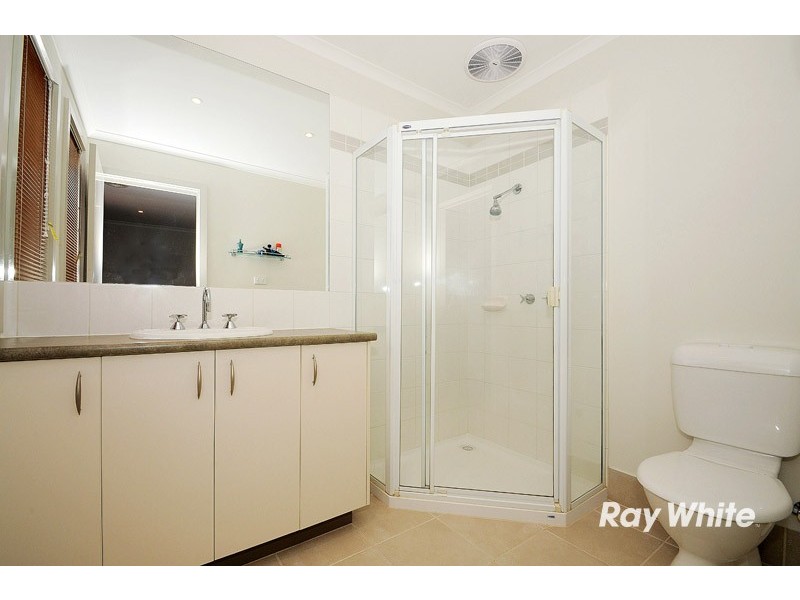 47 Kirren Close, Cranbourne VIC 3977