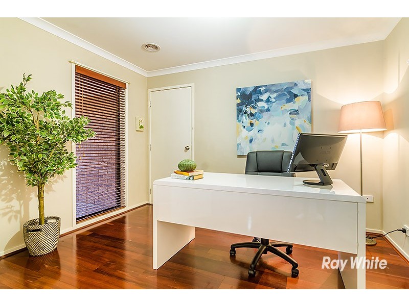 7 Castawellan Street, Lyndhurst VIC 3975