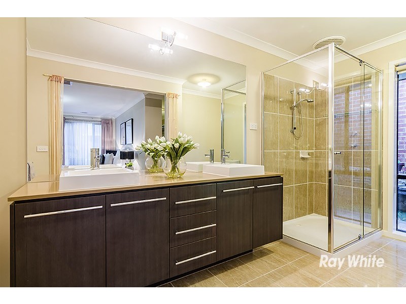 7 Castawellan Street, Lyndhurst VIC 3975