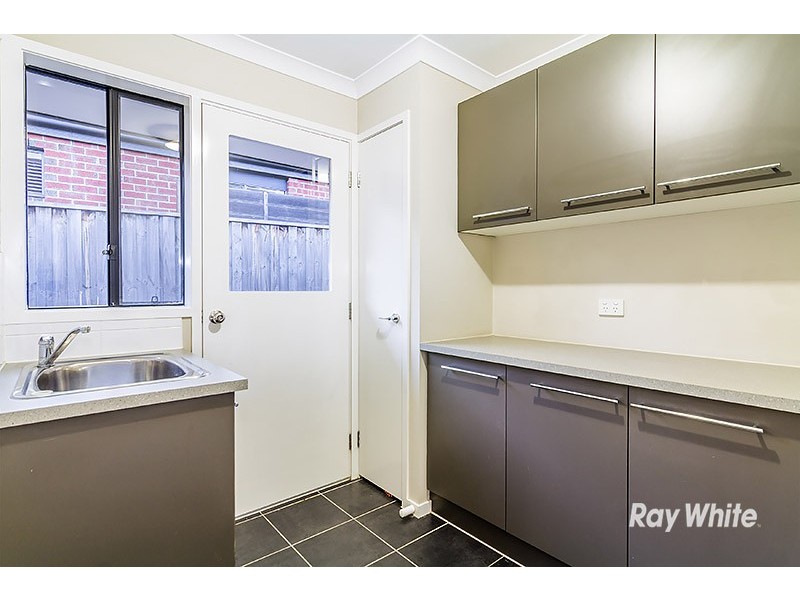 7 Castawellan Street, Lyndhurst VIC 3975