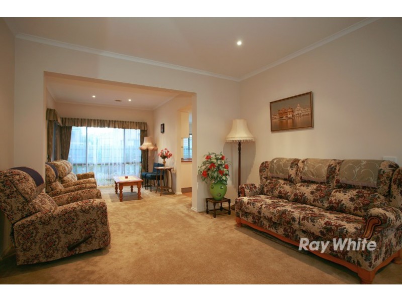 31 Amhurst Drive, Narre Warren South VIC 3805