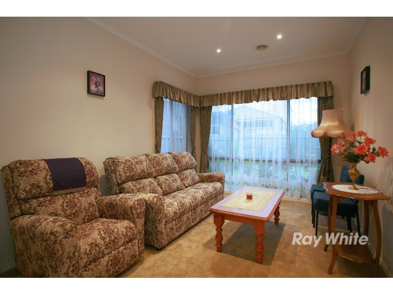 31 Amhurst Drive, Narre Warren South VIC 3805