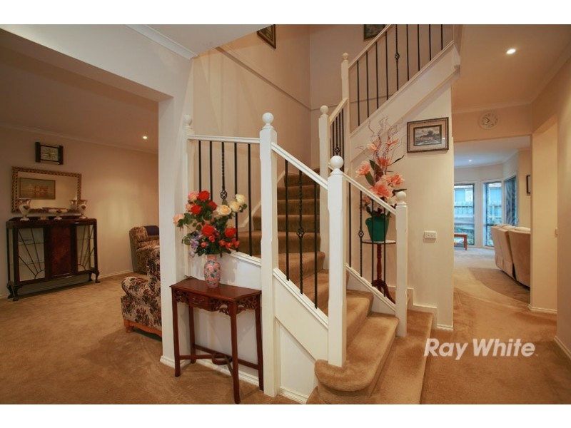 31 Amhurst Drive, Narre Warren South VIC 3805