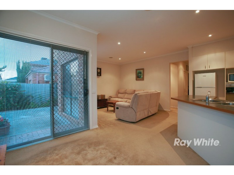 31 Amhurst Drive, Narre Warren South VIC 3805