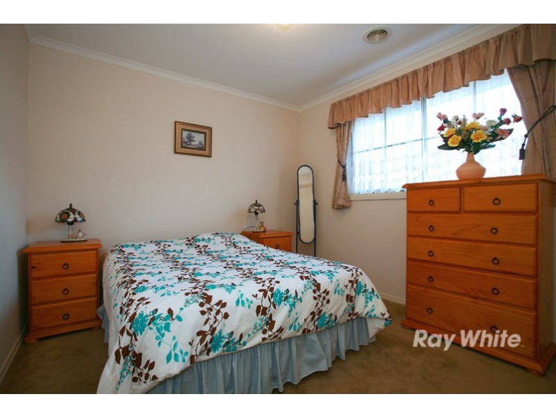 31 Amhurst Drive, Narre Warren South VIC 3805