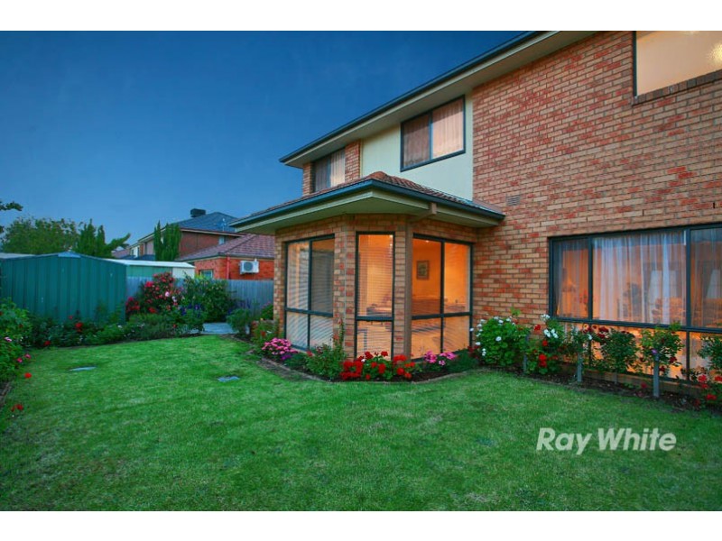 31 Amhurst Drive, Narre Warren South VIC 3805