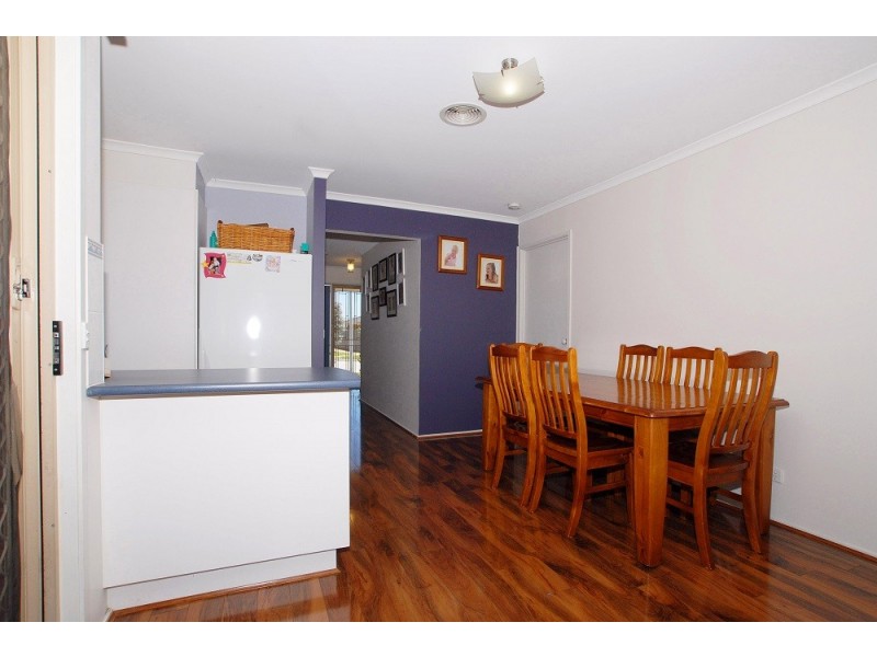 32 Genista Road, Cranbourne West VIC 3977