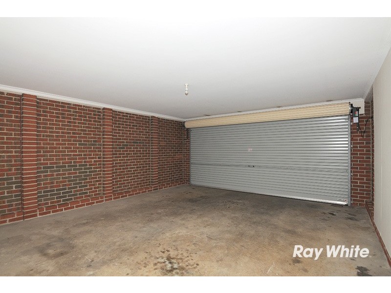 4 Maybush Lane, Cranbourne VIC 3977