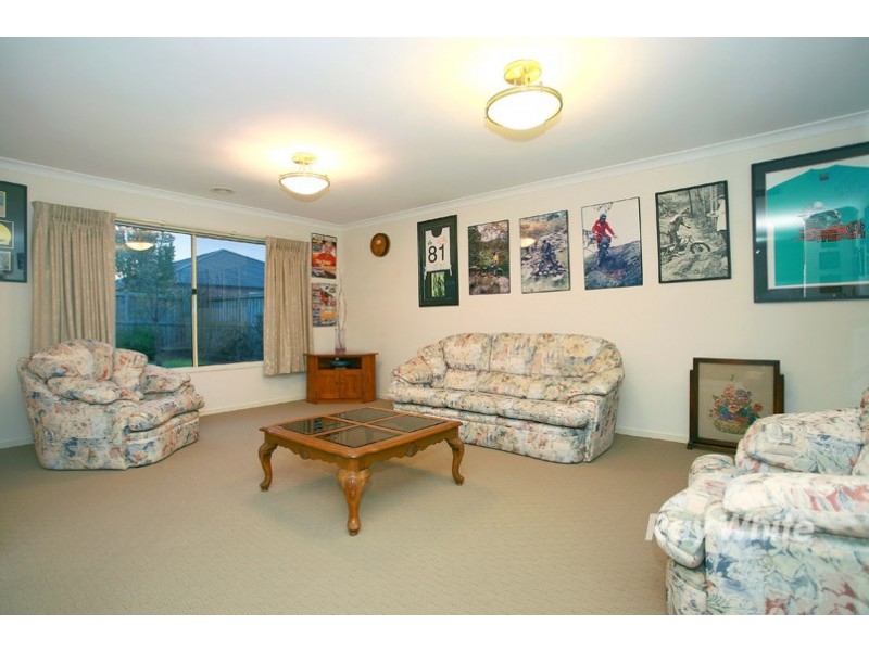 9 Tobin Way, Lyndhurst VIC 3975