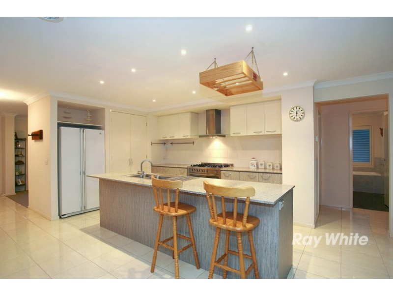 9 Tobin Way, Lyndhurst VIC 3975