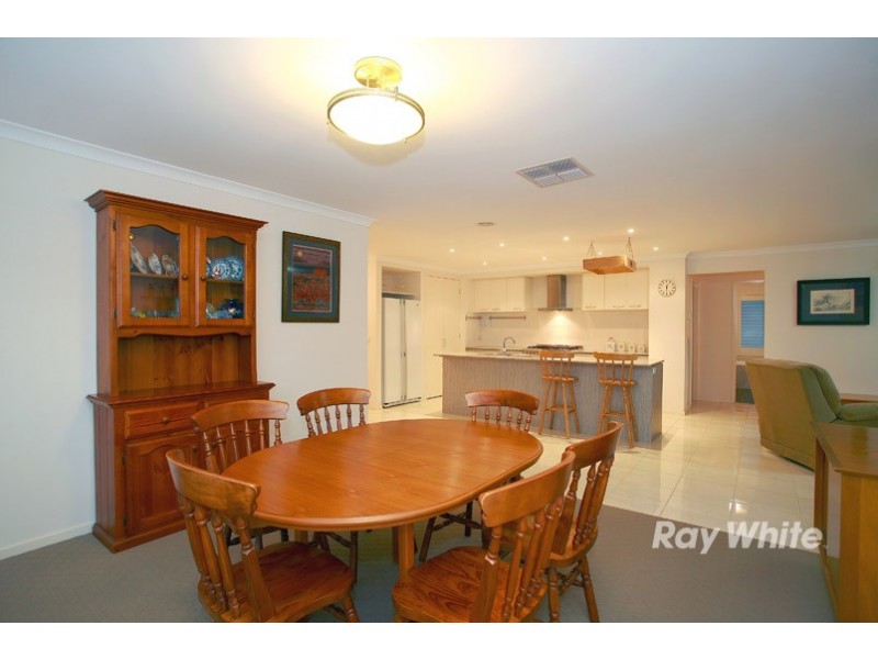 9 Tobin Way, Lyndhurst VIC 3975