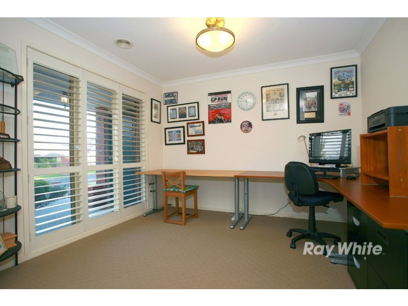 9 Tobin Way, Lyndhurst VIC 3975