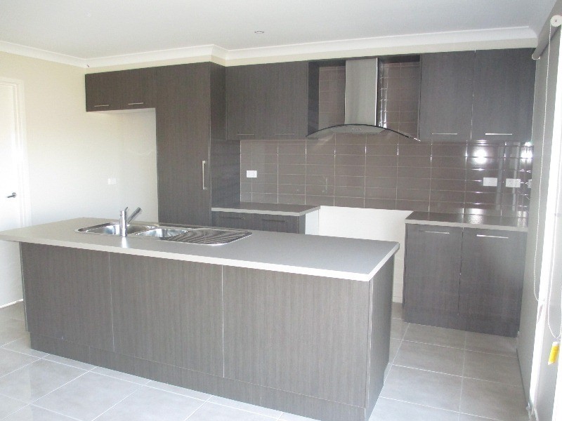 2 Wagner Close, Cranbourne East VIC 3977