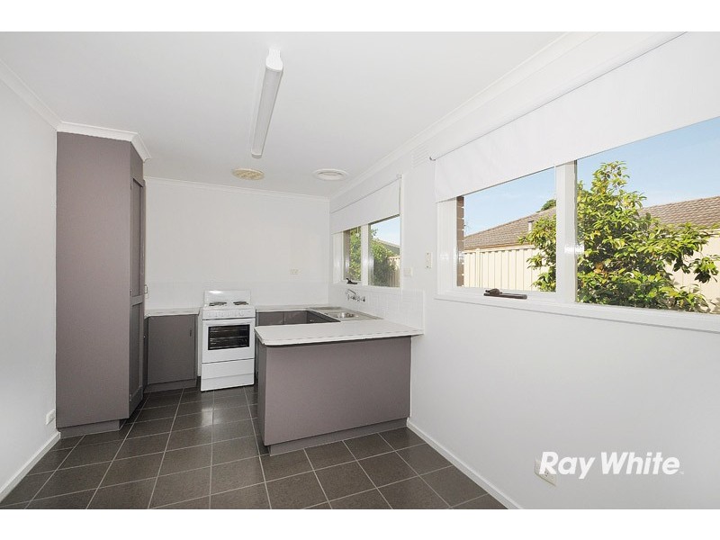 5a Latrobe Street, Cranbourne VIC 3977