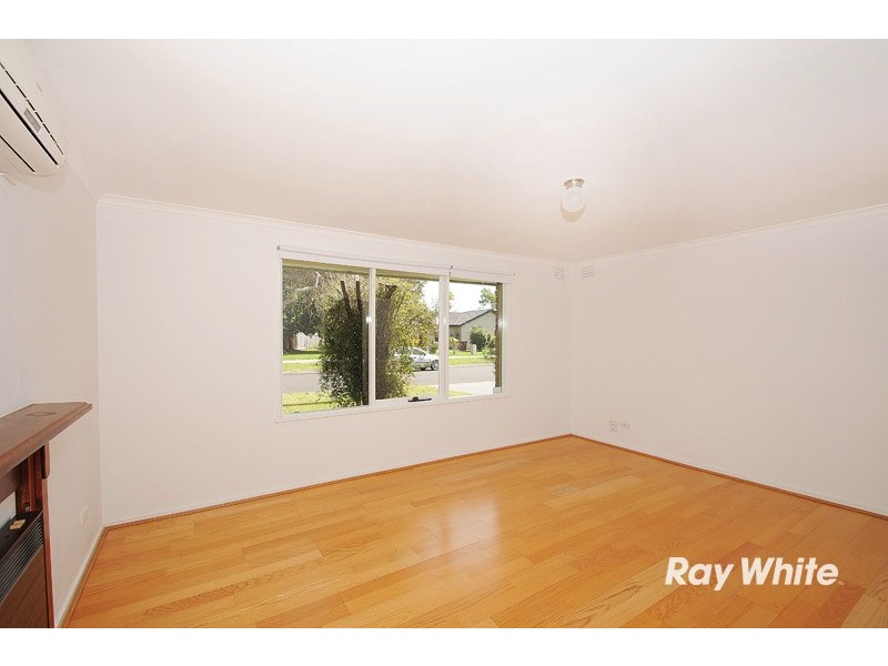 5a Latrobe Street, Cranbourne VIC 3977