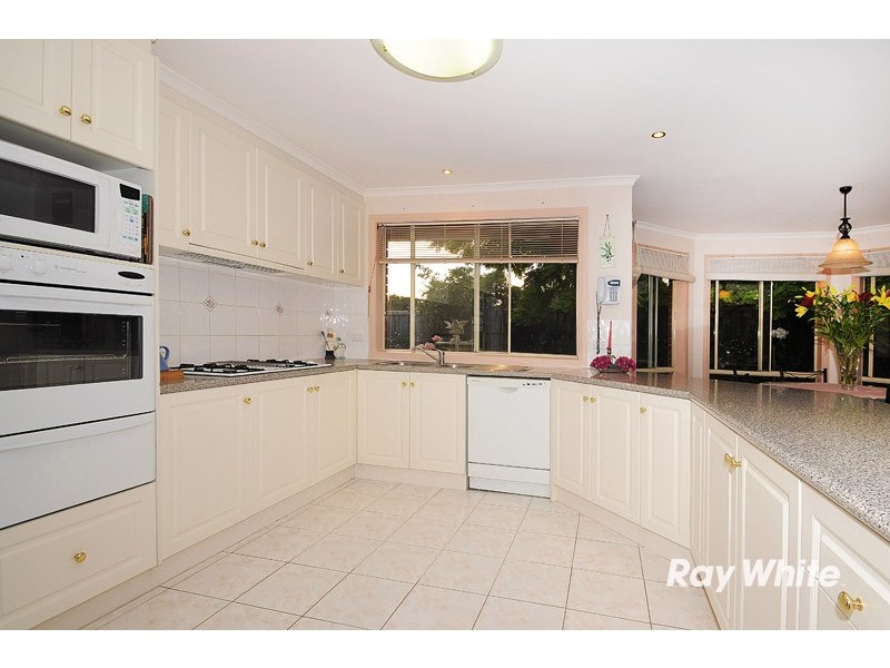 64 Jerilderie Drive, Berwick VIC 3806