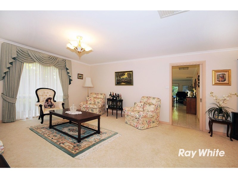 64 Jerilderie Drive, Berwick VIC 3806