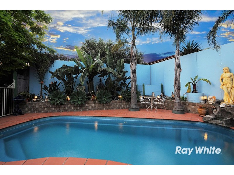 64 Jerilderie Drive, Berwick VIC 3806