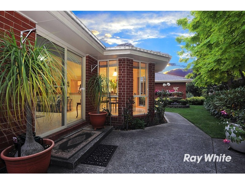 64 Jerilderie Drive, Berwick VIC 3806