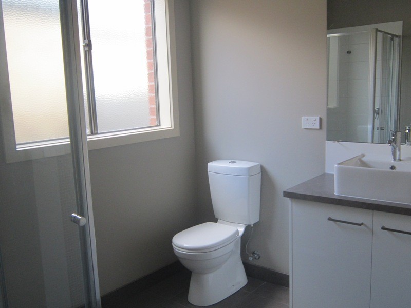 5 Morphetville Road, Clyde North VIC 3978