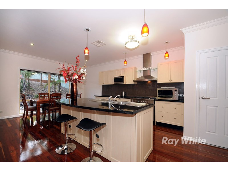 22 Parkside Blvd, Lysterfield South VIC 3156
