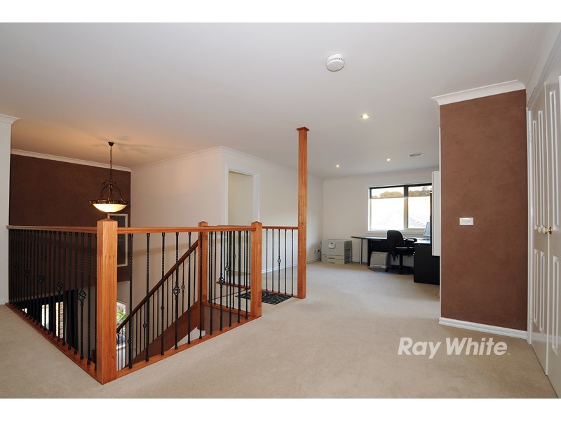 22 Parkside Blvd, Lysterfield South VIC 3156