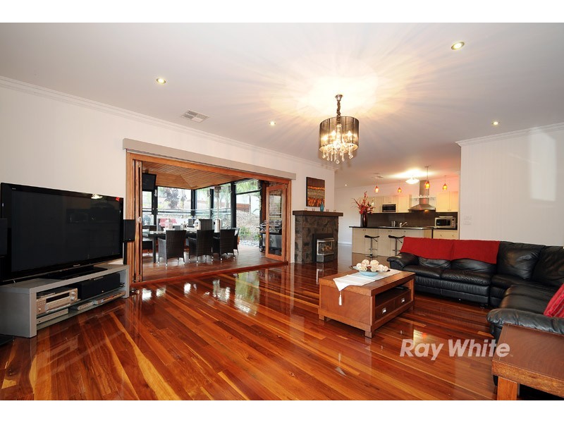 22 Parkside Blvd, Lysterfield South VIC 3156