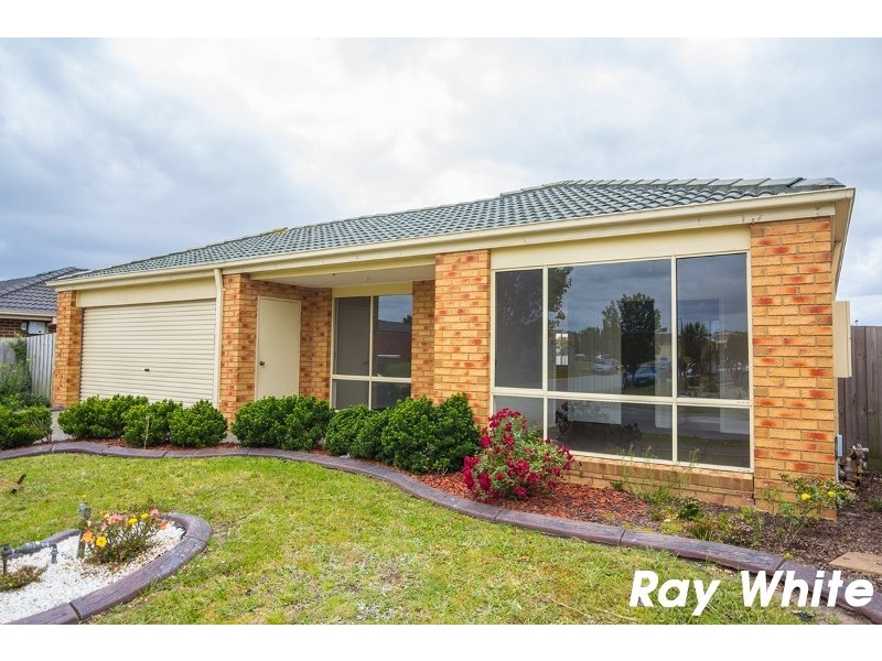 10 Miralie Way, Cranbourne West VIC 3977