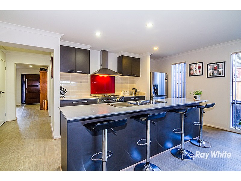 28 Stanford Street, Cranbourne West VIC 3977