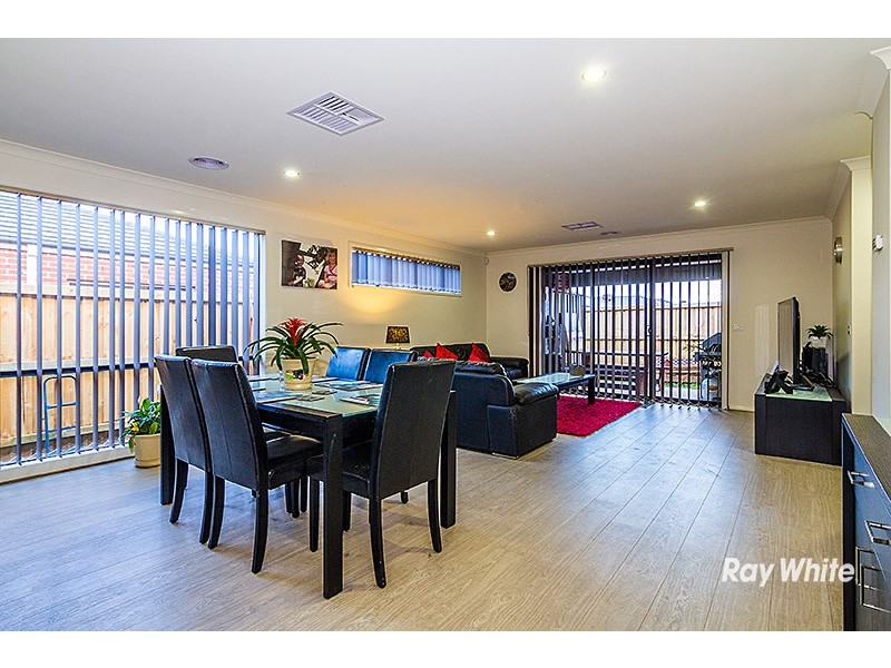 28 Stanford Street, Cranbourne West VIC 3977