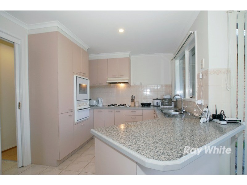 18 Hamilton Drive, Cranbourne North VIC 3977