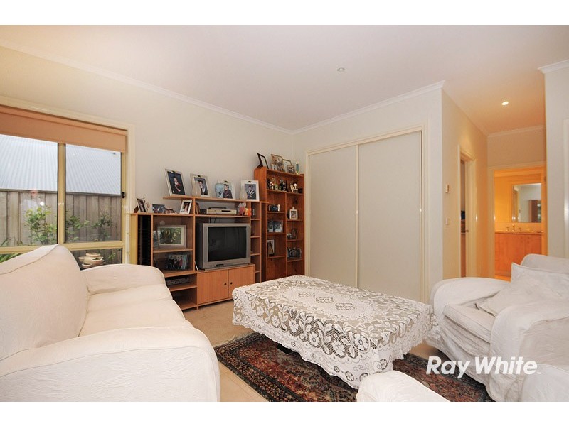 16 Yellowbox Crescent, Lyndhurst VIC 3975