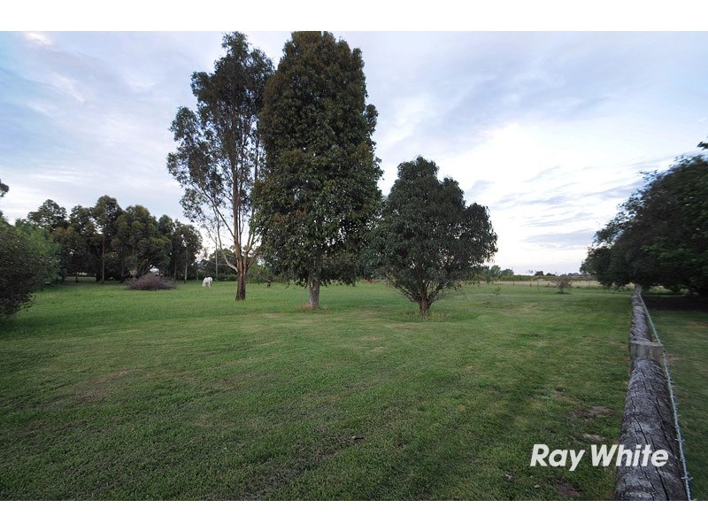 1410 Ballarto Road, Clyde VIC 3978