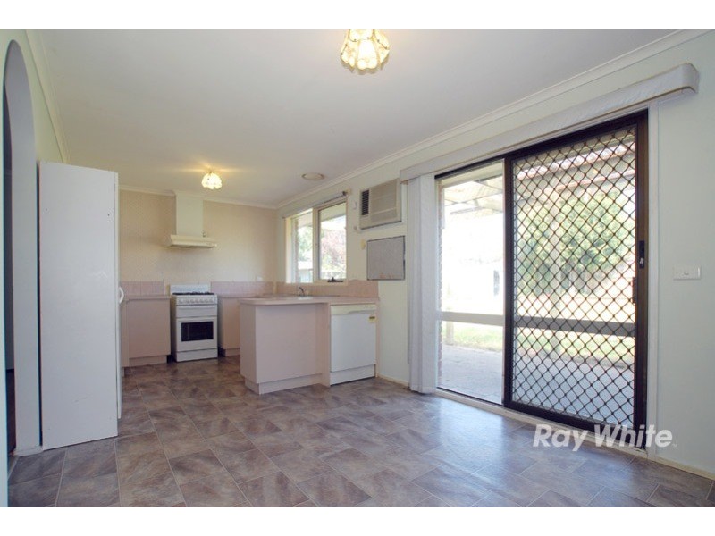 4 Pollina Close, Hampton Park VIC 3976